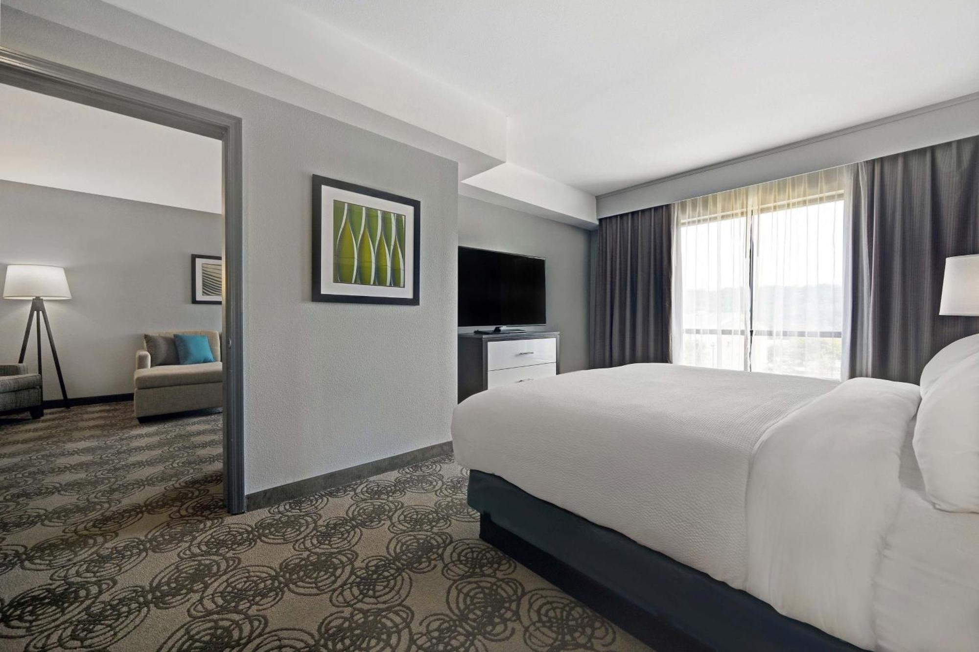 Four Points By Sheraton Birmingham Homewood Exterior photo